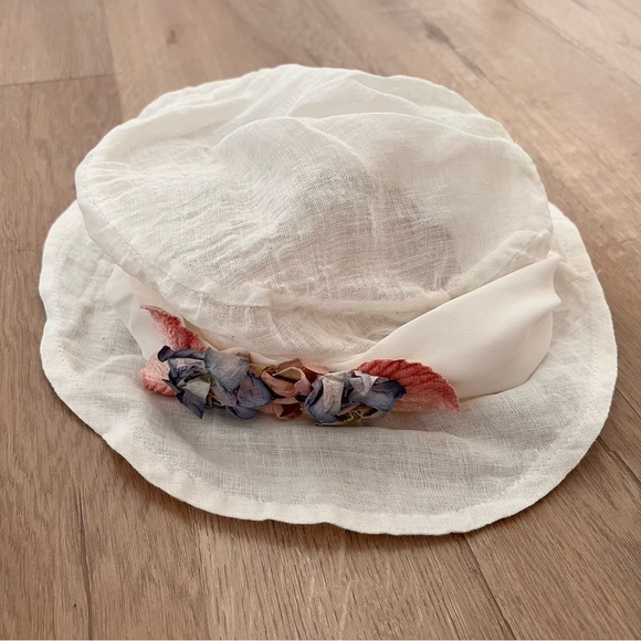 Beautiful Vintage Women‎ Light Weight White Cotton With Flowers Soft Bucket Hat